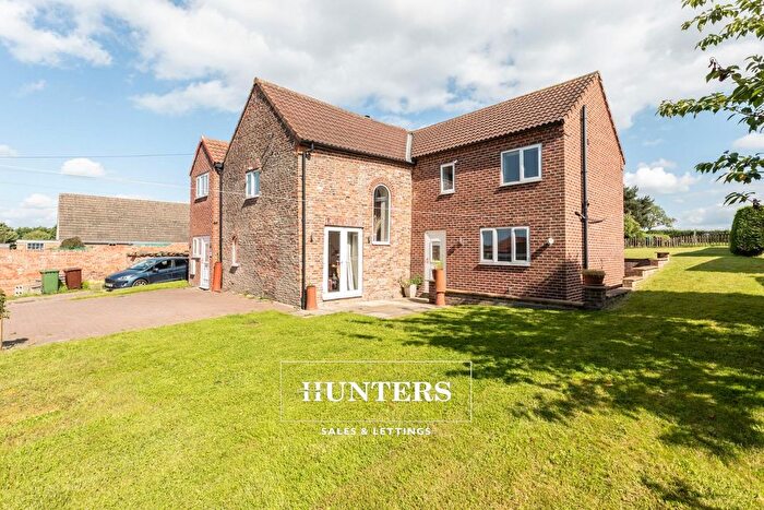3 Bedroom Semi-Detached House To Rent In The Green, Sharlston Common, Wakefield, WF4