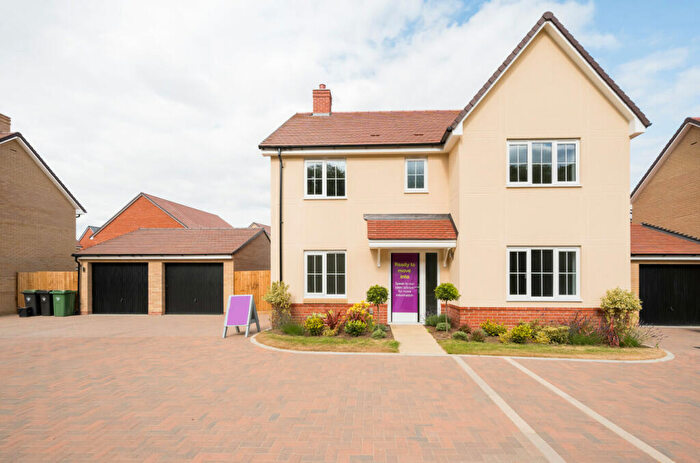 4 Bedroom Detached House For Sale In Beaumont Park, Great Dunmow, Essex, CM6