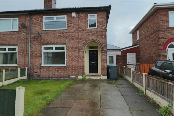 3 Bedroom Semi-Detached House To Rent In Marsden Avenue, Latchford, Warrington, WA4