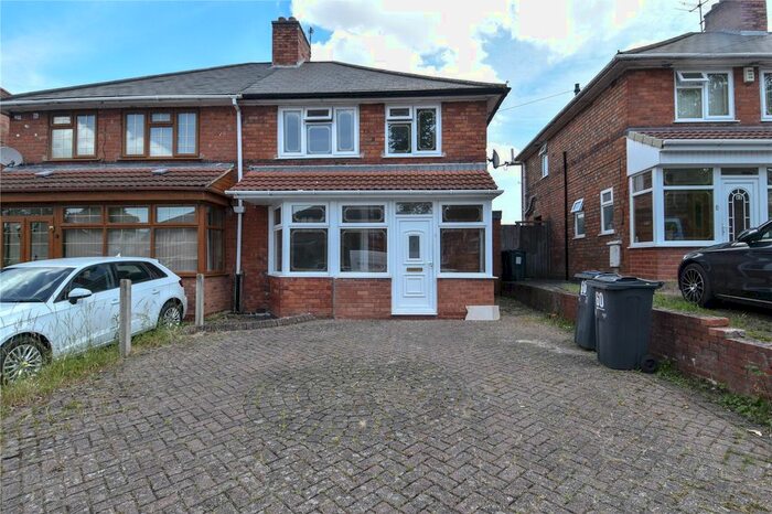 3 Bedroom Semi-Detached House To Rent In Dads Lane, Birmingham, B13
