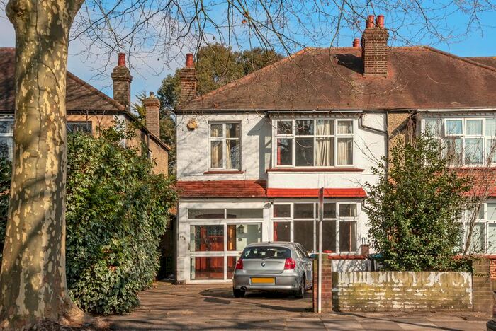 4 Bedroom Detached House To Rent In Dorset Road, Wimbledon, London, SW19