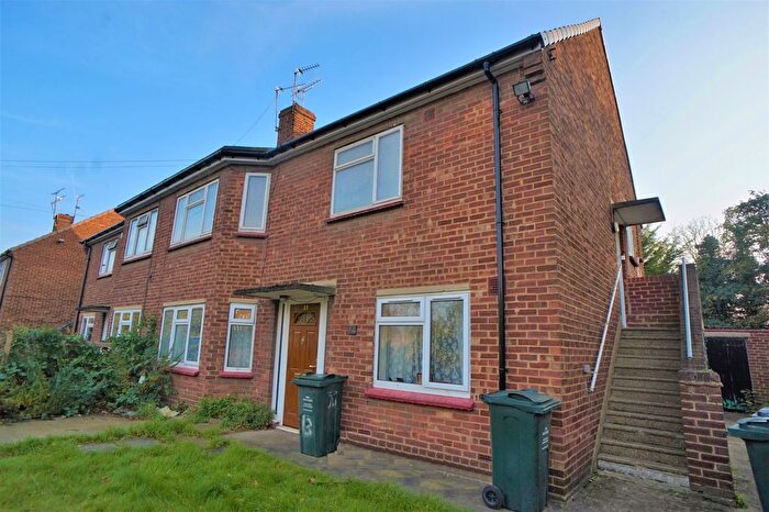 2 Bedroom Flat To Rent In London Road, Greenhithe, DA9