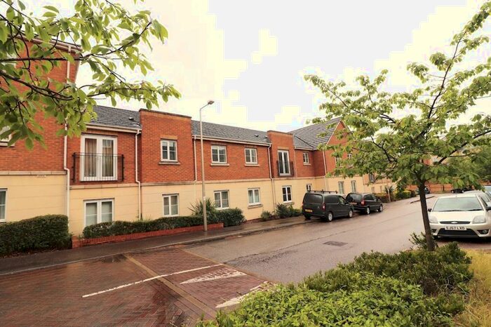 2 Bedroom Flat To Rent In Coniston Ave, Purfleet, RM19