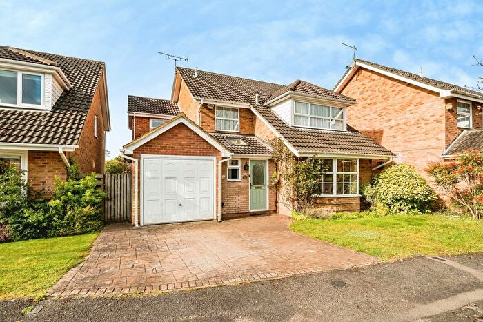 4 Bedroom Detached House For Sale In Sunnycroft, Downley, High Wycombe, HP13