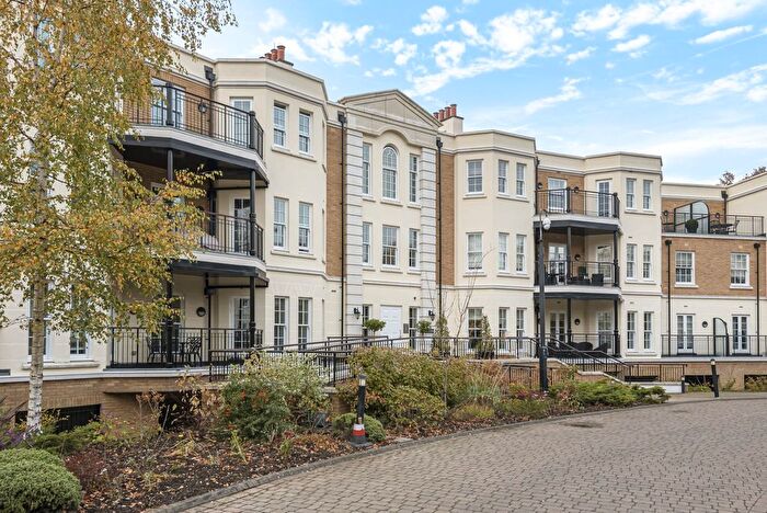 2 Bedroom Flat To Rent In Westerham Road, Keston, BR2