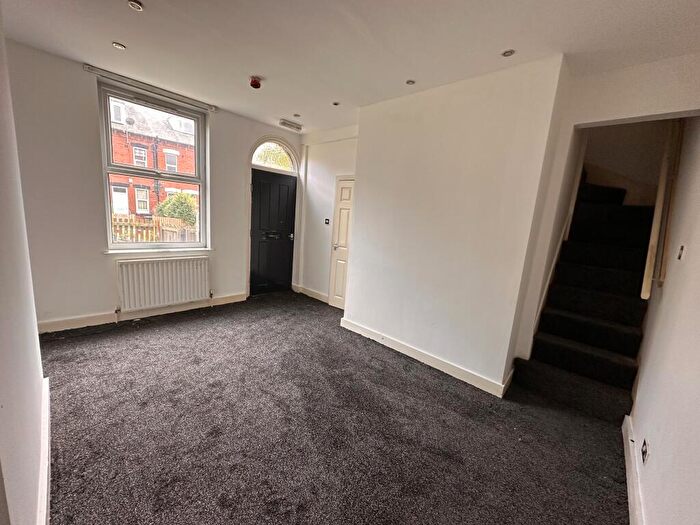 3 Bedroom Terraced House To Rent In Haddon Avenue, Leeds, LS4