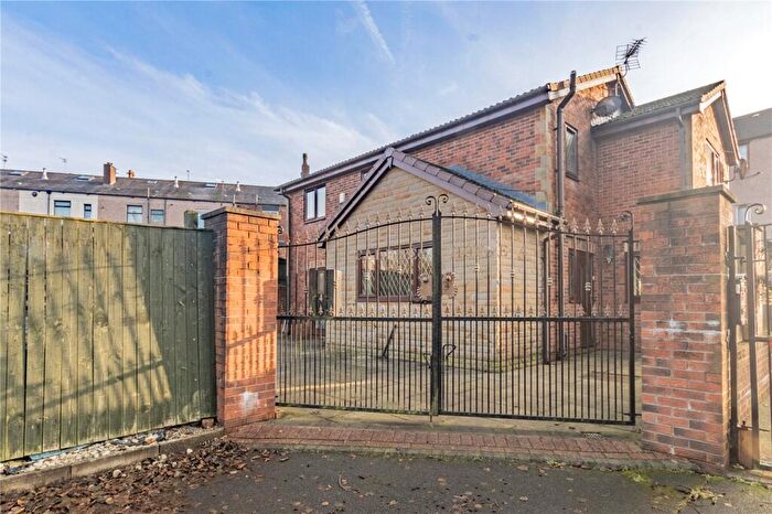 3 Bedroom Detached House For Sale In Calf Hey South, Rochdale, Greater Manchester, OL11