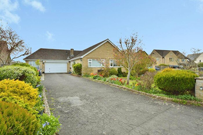 3 Bedroom Detached Bungalow For Sale In School Lane, Castle Eaton, Wiltshire, SN6