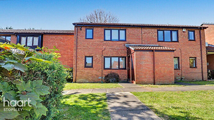1 Bedroom Maisonette For Sale In Colin Road, Luton, LU2