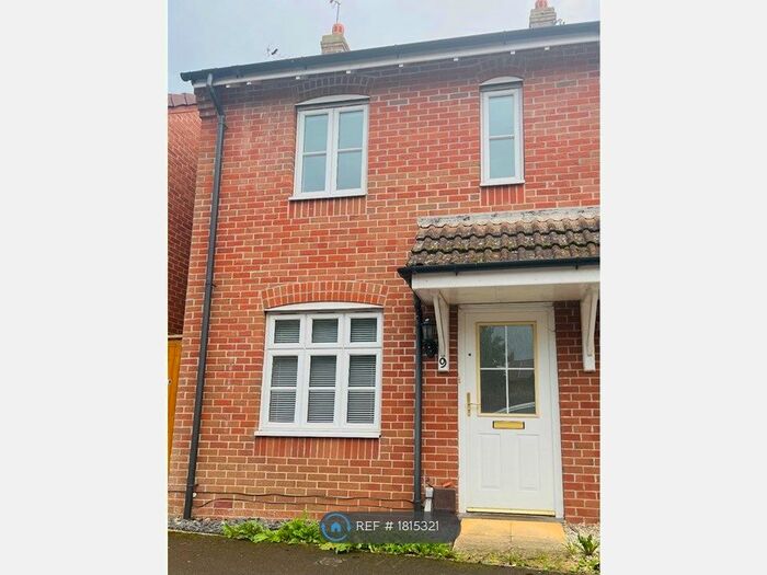2 Bedroom Terraced House To Rent In Mariner Road, Swindon, SN25