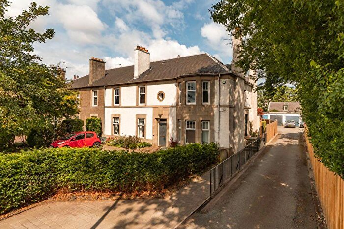 4 Bedroom Flat For Sale In Queensferry Road, Edinburgh, EH4