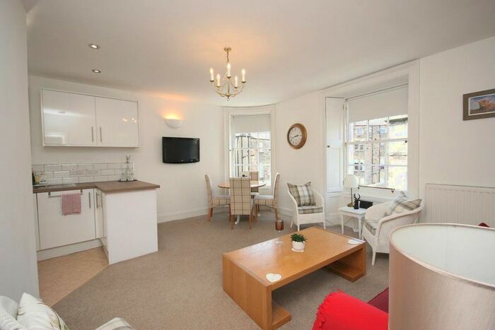 1 Bedroom Flat To Rent In William Street, Edinburgh, EH3