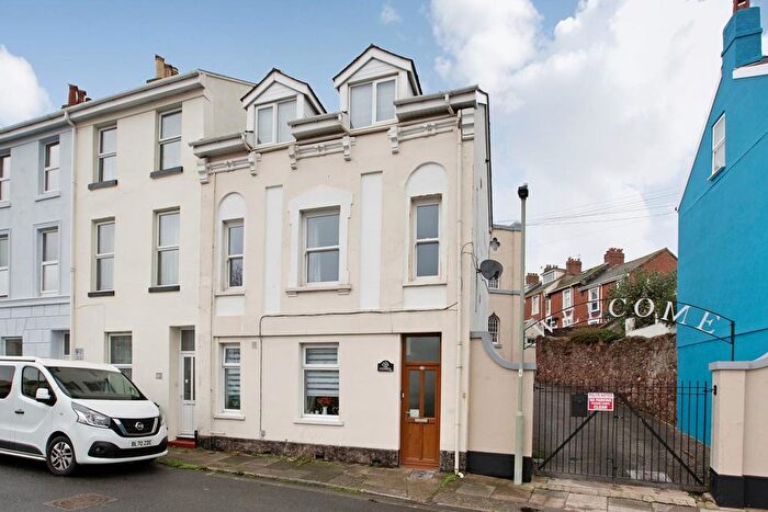1 Bedroom Flat For Sale In Bitton Park Road, Teignmouth, TQ14