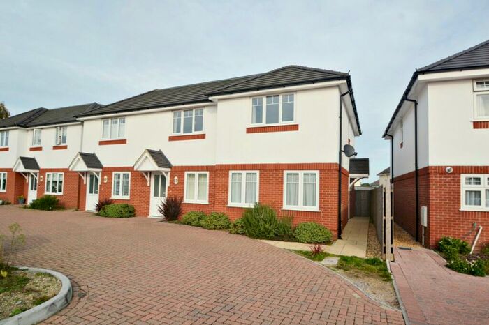 2 Bedroom Terraced House To Rent In Parkstone, BH12