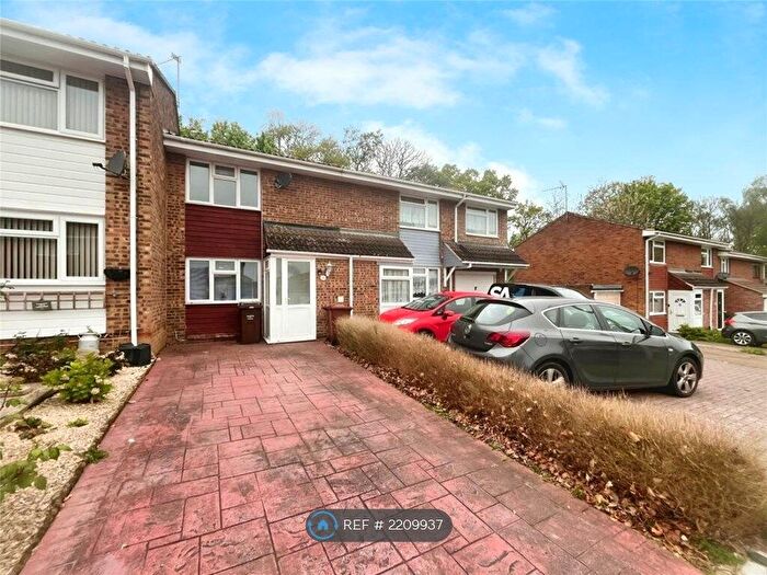 2 Bedroom Terraced House To Rent In Albury Close, Chatham, ME5