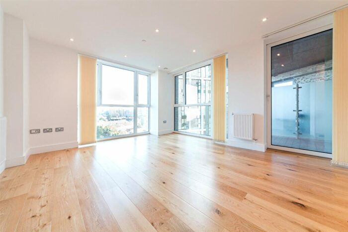 1 Bedroom Apartment To Rent In Sovereign Tower, Emily Street, Canning Town, E16