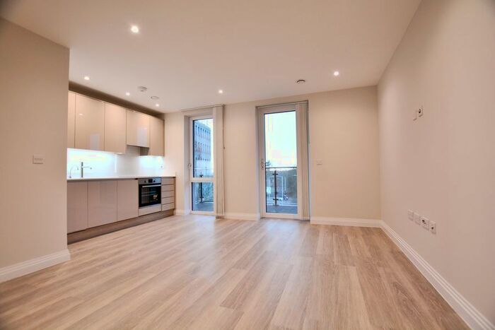 Studio To Rent In Panorama Apartments, Harefield Road, Uxbridge, UB8