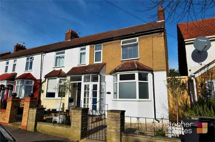 3 Bedroom End Of Terrace House To Rent In Cromwell Avenue, Cheshunt, Hertfordshire, EN7