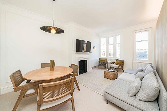 1 Bedroom Flat To Rent In Kings Road, Chelsea, SW3