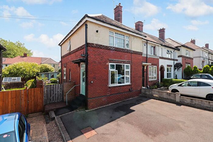 3 Bedroom End Of Terrace House For Sale In Humphrey Road, Greenhill, Sheffield, S8
