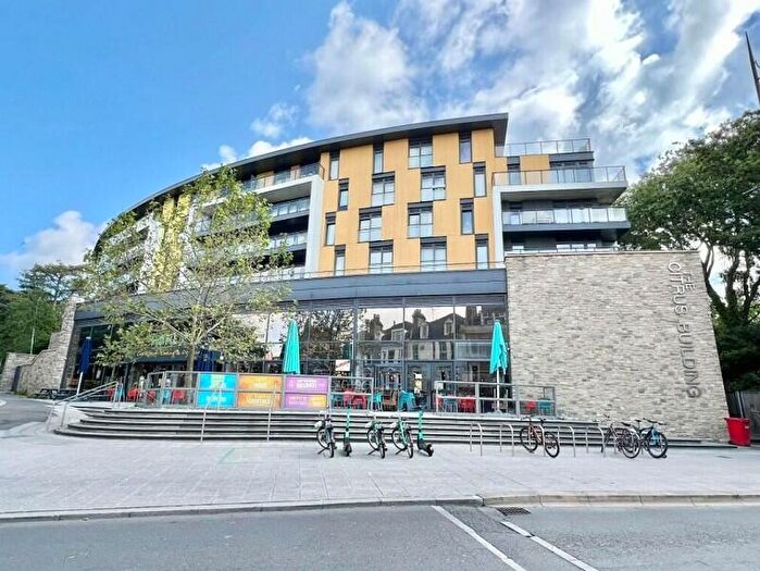 2 Bedroom Flat To Rent In Madeira Road, Bournemouth, Dorset., BH1