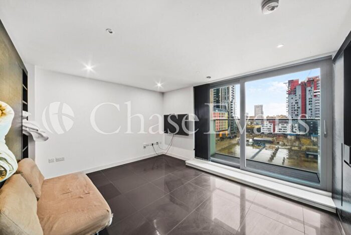 Flat To Rent In Pan Peninsula, Pan Peninsula Square, Canary Wharf, London, E14