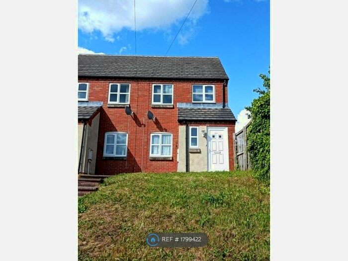 2 Bedroom Semi-Detached House To Rent In Stoke-On-Trent, Stoke-On-Trent, ST3