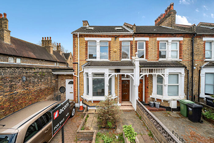 5 Bedroom End Of Terrace House For Sale In Felday Road, London, SE13