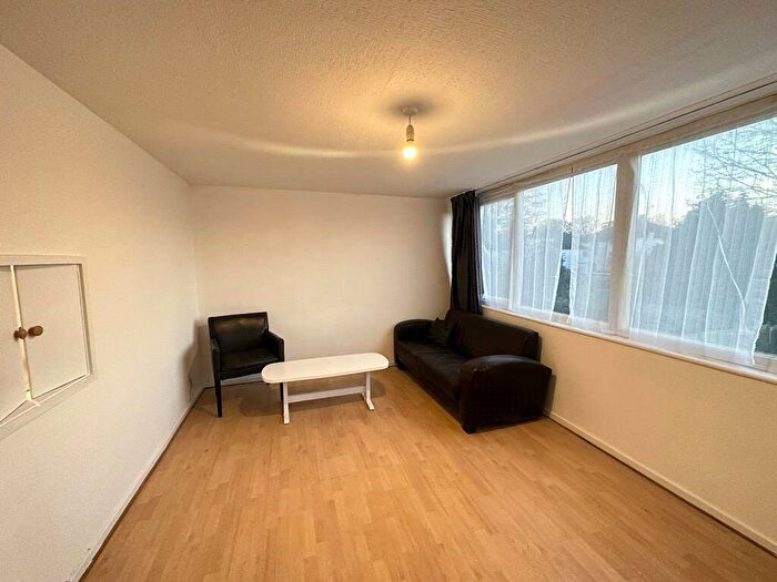 1 Bedroom Apartment To Rent In Newman Court, Station Road, Finchley, London, N3