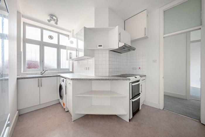2 Bedroom Flat To Rent In Grove End House, Grove End Road, St Johns Wood, London, NW8