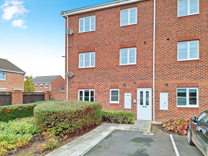 1 Bedroom Apartment To Rent In Pennistone Place, Scartho Top, Grimsby, Lincolnshire, DN33