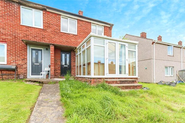 3 Bedroom End Of Terrace House For Sale In Cefndre, Wrexham, LL13