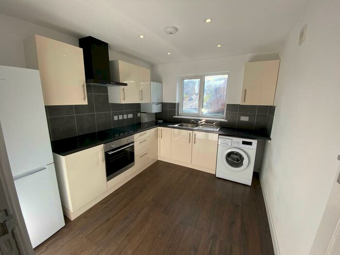 2 Bedroom Apartment To Rent In London Road, Hemel Hempstead, HP3