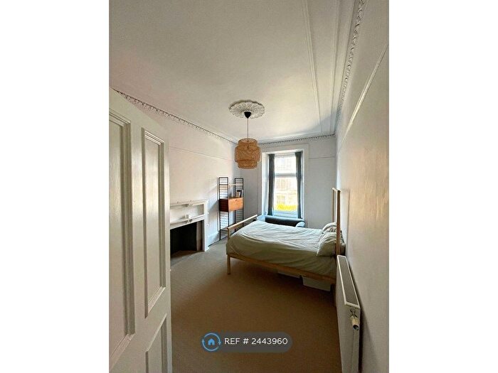 2 Bedroom Flat To Rent In Annette Street, Glasgow, G42