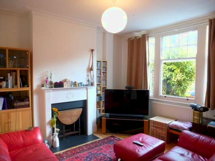 4 Bedroom Property To Rent In Birley Road, Whetstone, London, N20