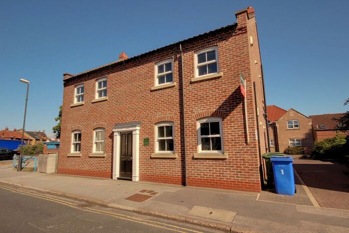 1 Bedroom Flat To Rent In Finkle Street, Cottingham, East Riding Of Yorkshi, HU16