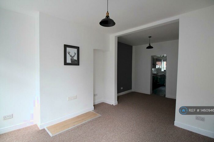 2 Bedroom Terraced House To Rent In Ashburn Grove, Hull, HU3