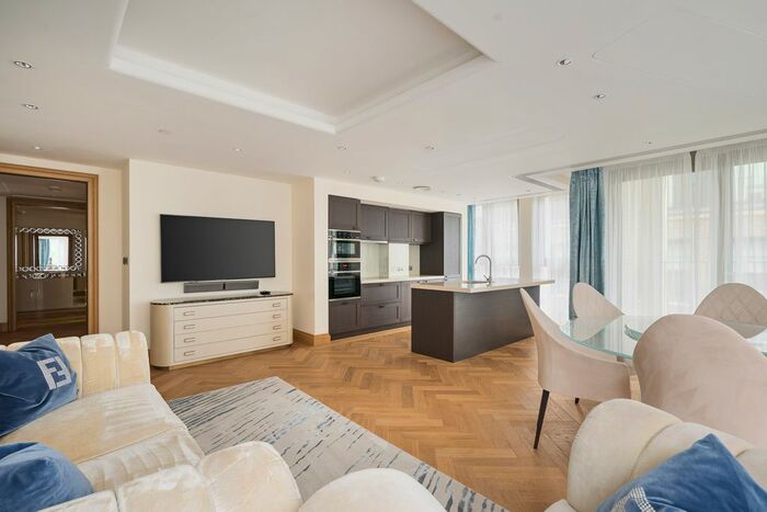 3 Bedroom Flat To Rent In Abell House, John Islip Street, London, SW1P