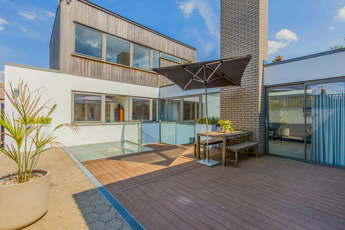 4 Bedroom Detached House To Rent In Railway Place, Hertford, SG13