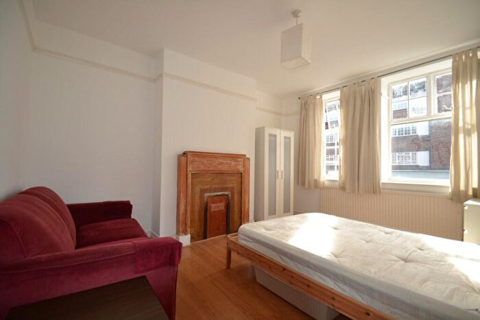 2 Bedroom Flat To Rent In Vivian Avenue, London, NW4