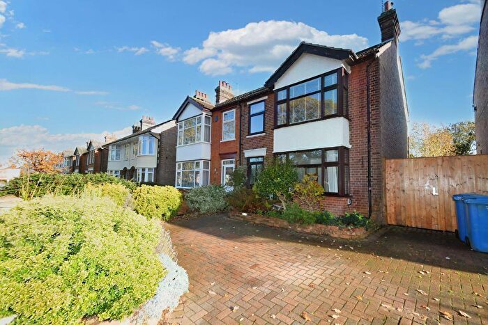 3 Bedroom Semi-Detached House To Rent In Clapgate Lane, Ipswich, IP3