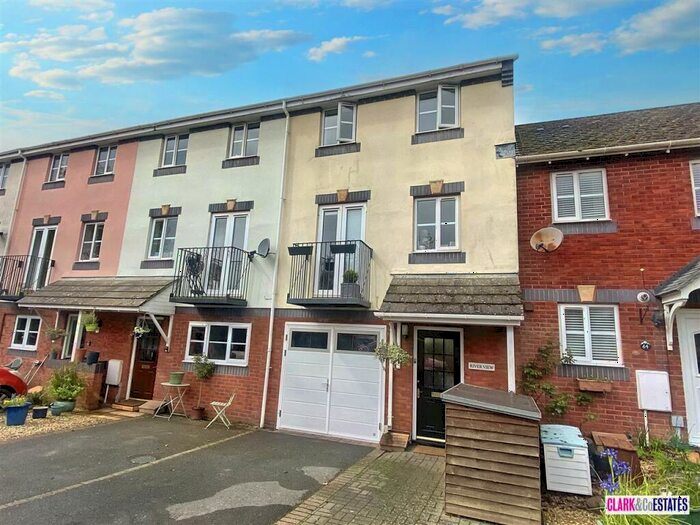 3 Bedroom Town House For Sale In Old Bakery Close, Exeter, EX4