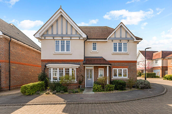 4 Bedroom House For Sale In St. Francis Road, Maidenhead, SL6