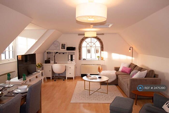 2 Bedroom Penthouse To Rent In Stephenson House, Oxford, OX1