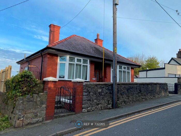 2 Bedroom Bungalow To Rent In Brynford Street, Holywell, CH8