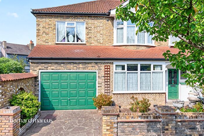 5 Bedroom End Terrace House For Sale In Warwick Road, London, SE20