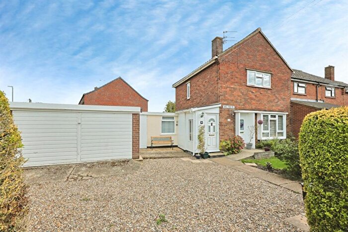 2 Bedroom End Of Terrace House For Sale In Skelton Road, Norwich, NR7