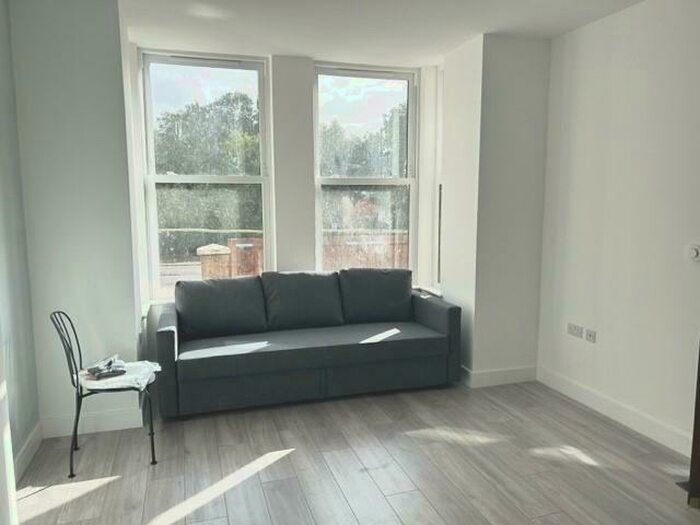 Studio To Rent In Mount View Road, Crouch End, N4