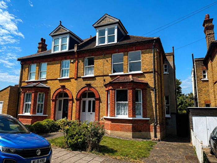 5 Bedroom Semi-Detached House For Sale In Manor Grove, Beckenham, BR3