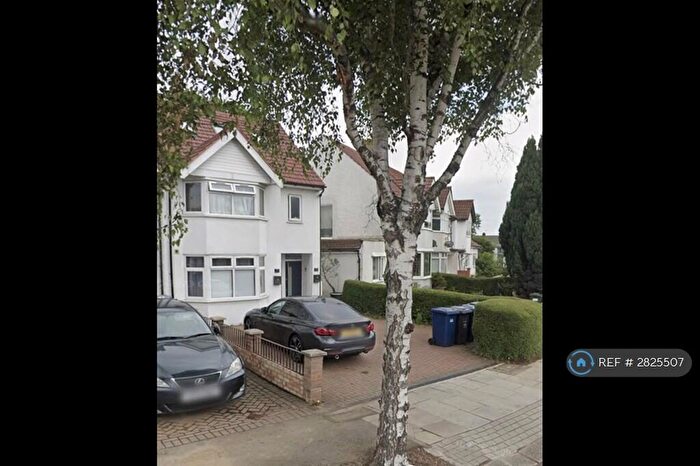 2 Bedroom Flat To Rent In Renters Avenue, London, NW4